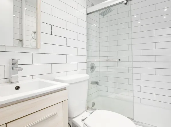 456 West 22nd Street image 7 of 8