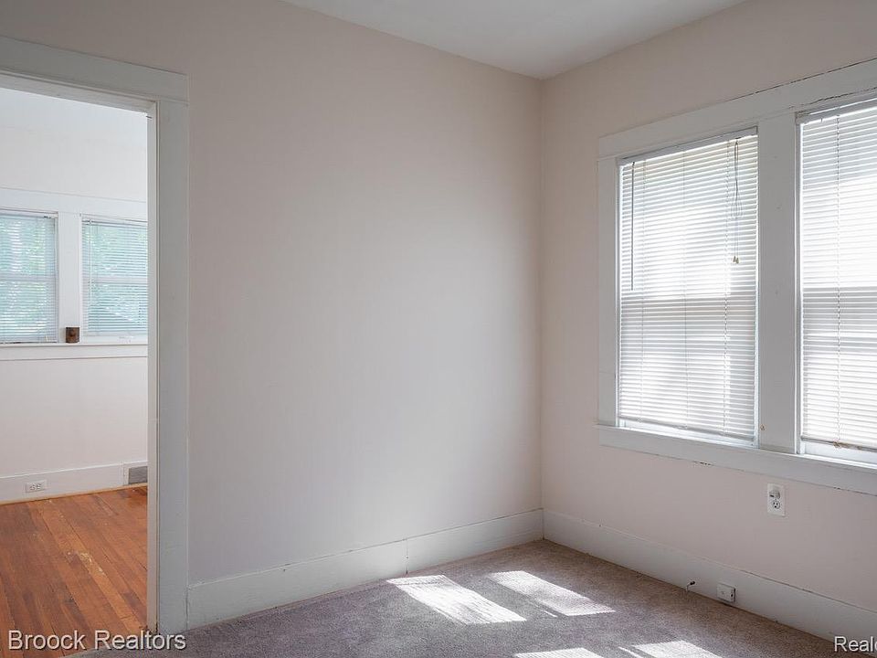 25 Wellesley Dr, photo 11