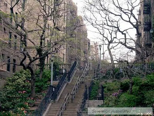 Rented by Sovereign Associates | media 20