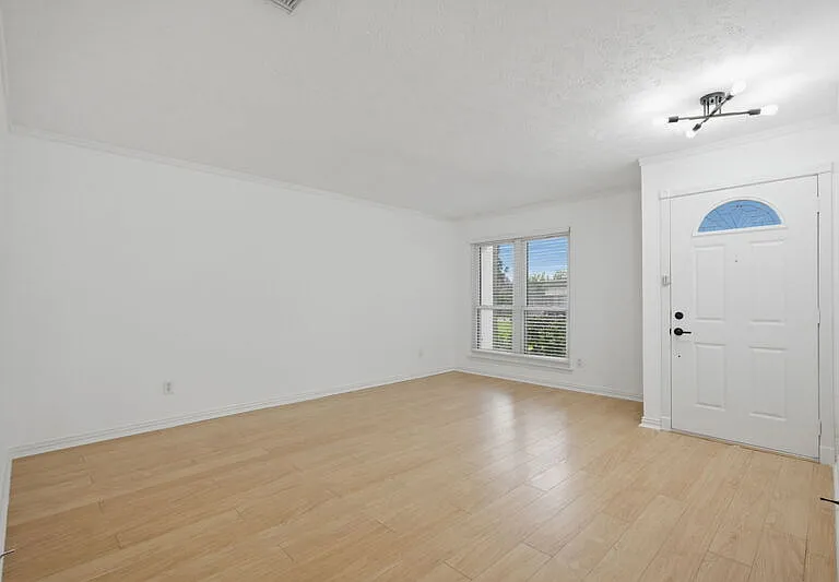 66 T Huxley Ln — Photo 14