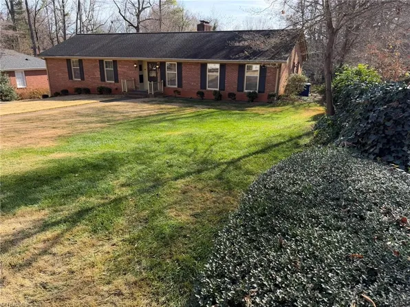 170 Hearthside Dr, Winston Salem, NC 27104