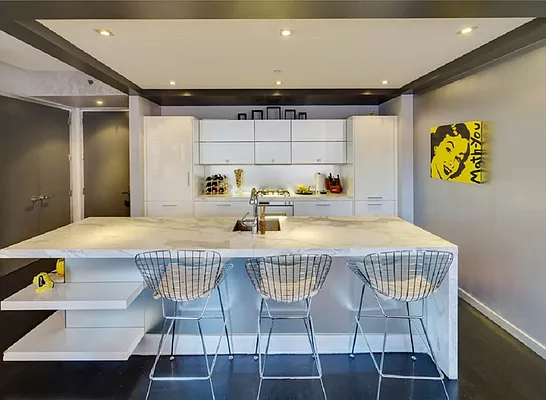 Sold by MNS | media 21