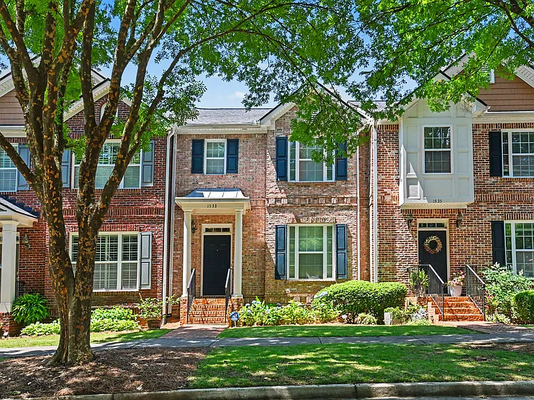 1533 Endurance Hill Dr NW — Photo 1