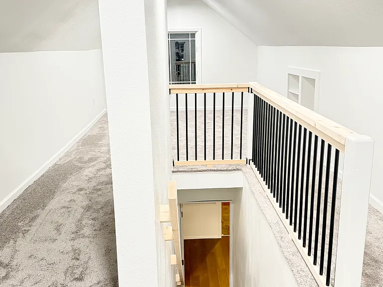3118 Bowdoin St — Photo 11
