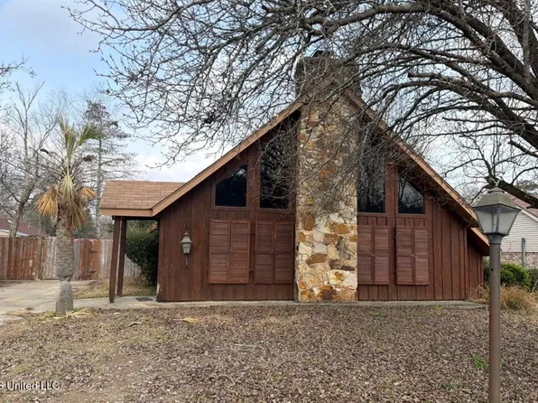 27 Clairmont Cir, Laurel, MS 39440