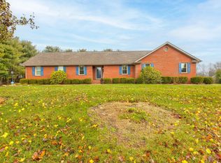 140 Maple Ridge Dr, Mount Sterling, KY 40353