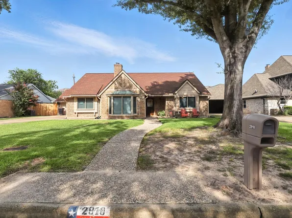 2910 Riata Ln, Houston, TX 77043