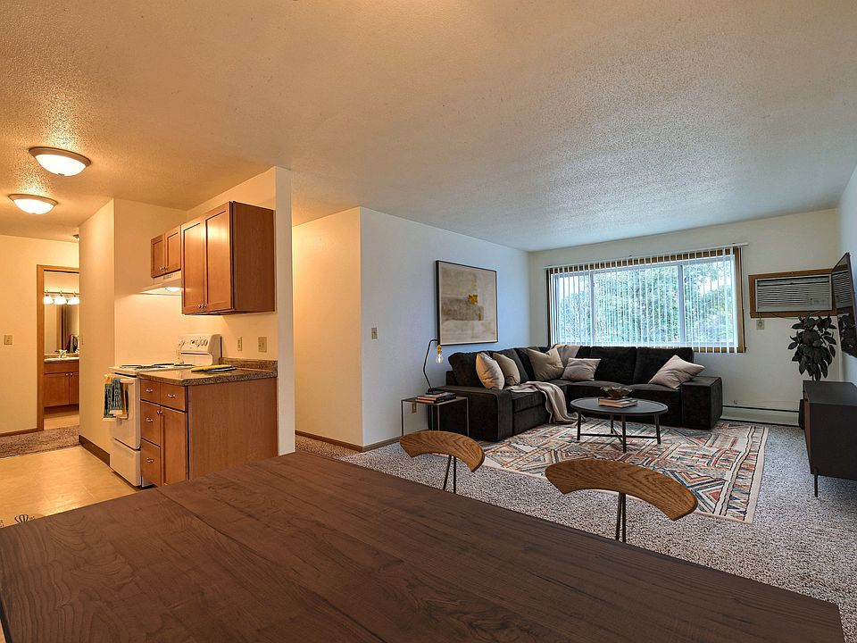 Fargo, ND Saddlebrook Apartments | Dining