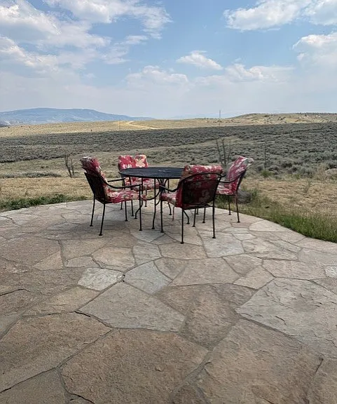 250 Elk Ridge Rd — Photo 5