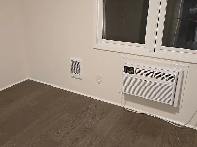 77 Juniper Rd — Photo 2