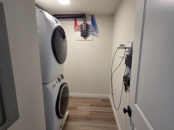 4th image of 301 Station Dr Suite 210