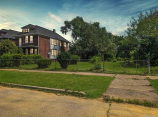 2940 Harding St, Detroit, MI 48214