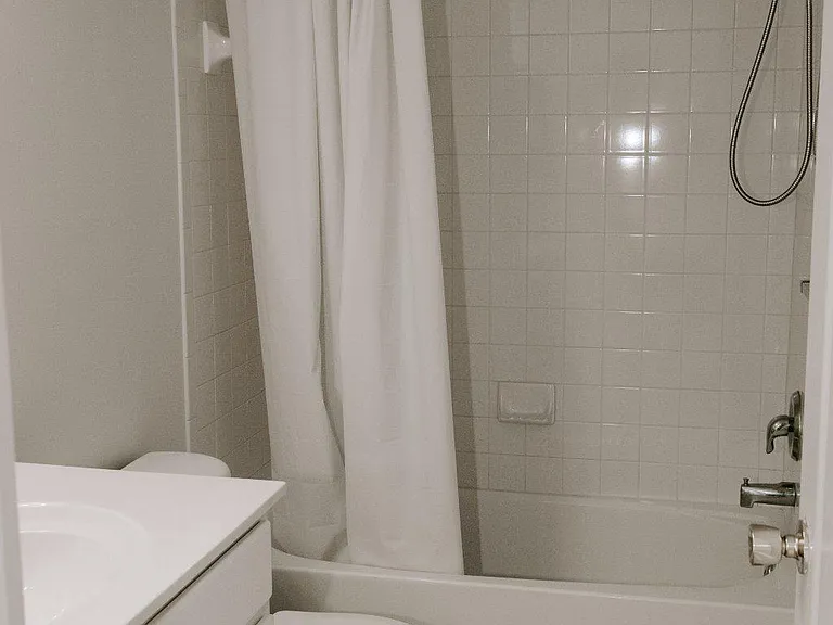 110 Quinton Oaks Cir — Photo 31