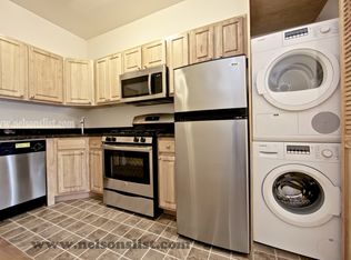 693 Union St APT 3R, Brooklyn, NY 11215