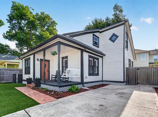 904 Arlington St, Houston, TX 77008