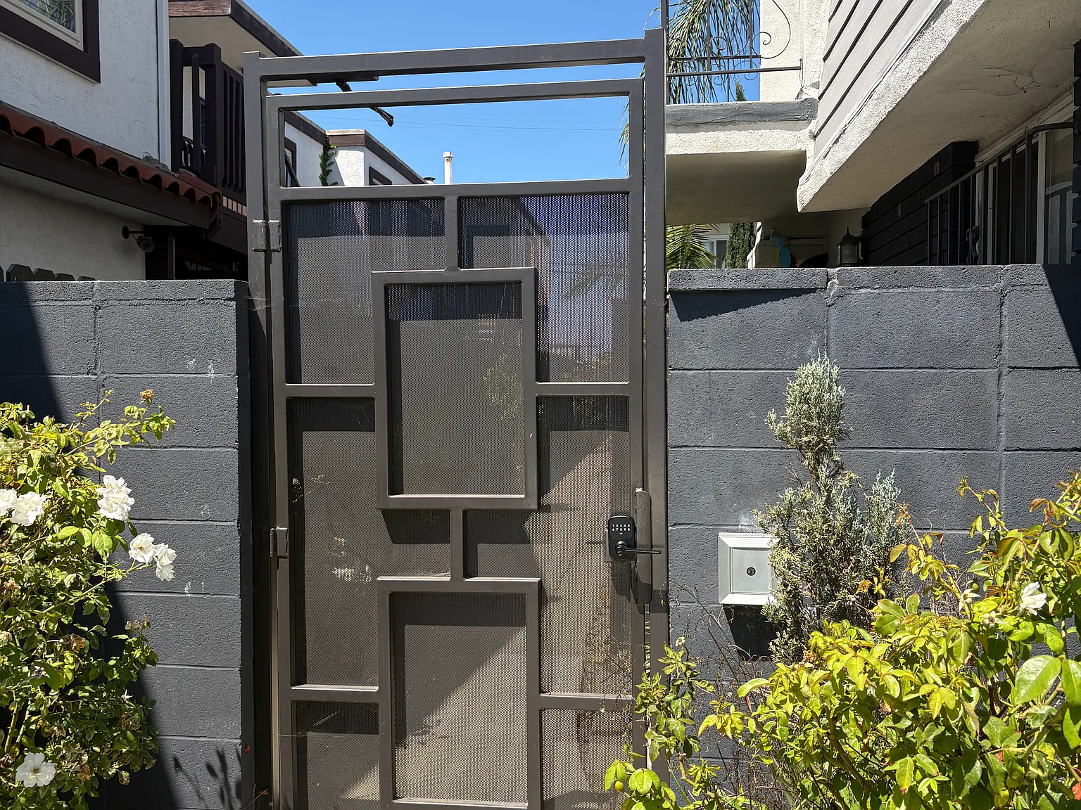 2 bed, $2,495 — Photo 2