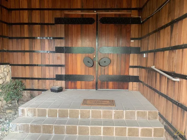 1829 Val Verde Ln, Delano, CA 93215