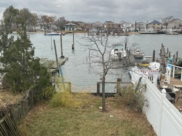 99-65 165th Avenue image 18 of 21