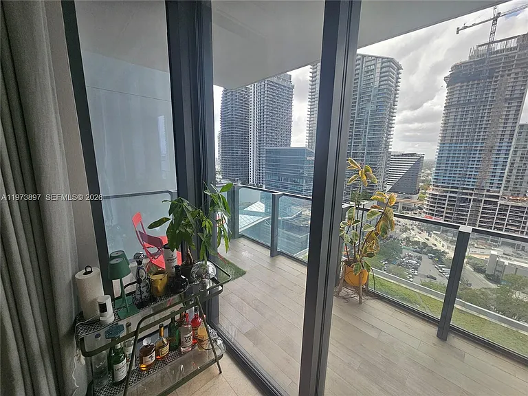 68 SE 6th St #1806 — Photo 32