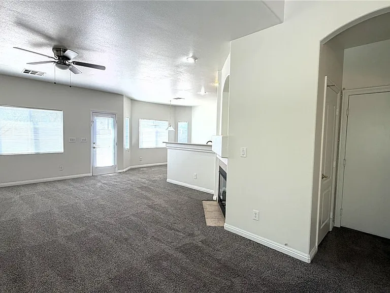 8493 Gardena Hills Ave — Photo 4