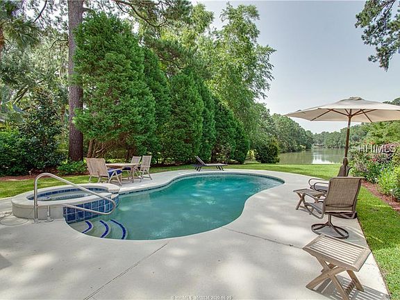 5th image of 34 Peninsula Dr
