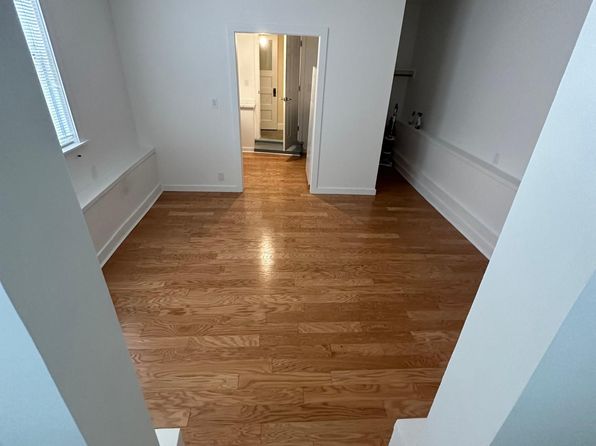 2327 Van Ness Ave #8