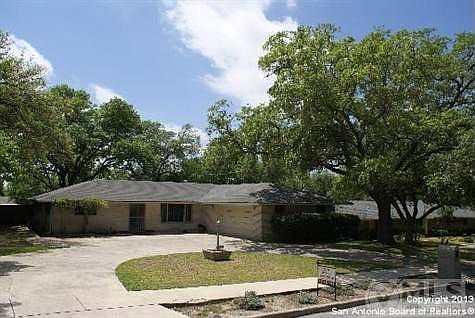1st image of 2806 Hopeton Dr