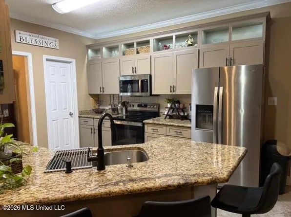 7021 Chinquapin Ct, Picayune, MS 39466