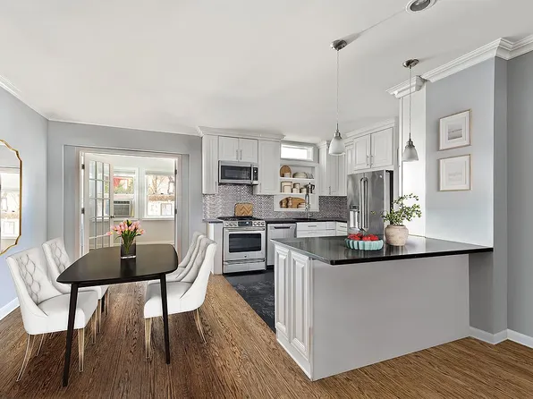 32 Reeve Pl, Brooklyn, NY 11218