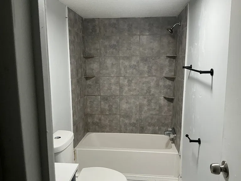 306 Rockhouse Rd E #10 — Photo 3