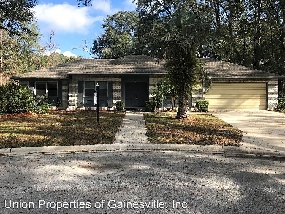 1st image of 1601 NW 39th Dr
