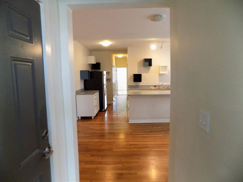 Living Room/Kitchen