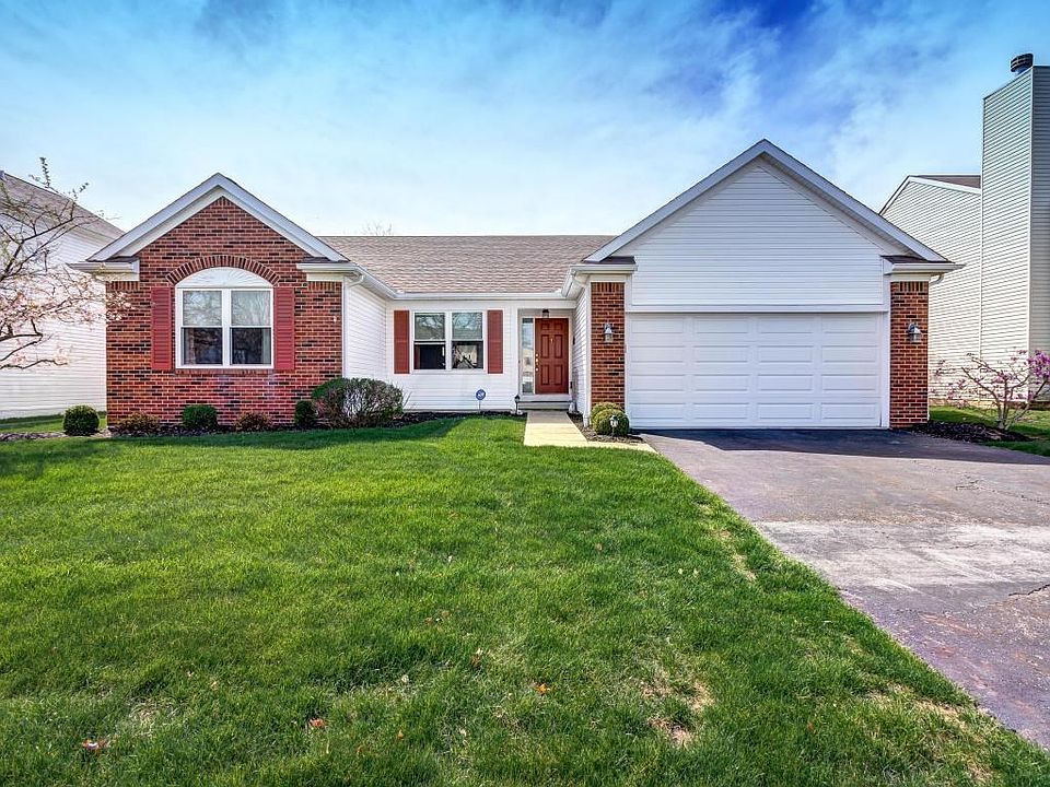 1st image of 204 Fox Hall Dr