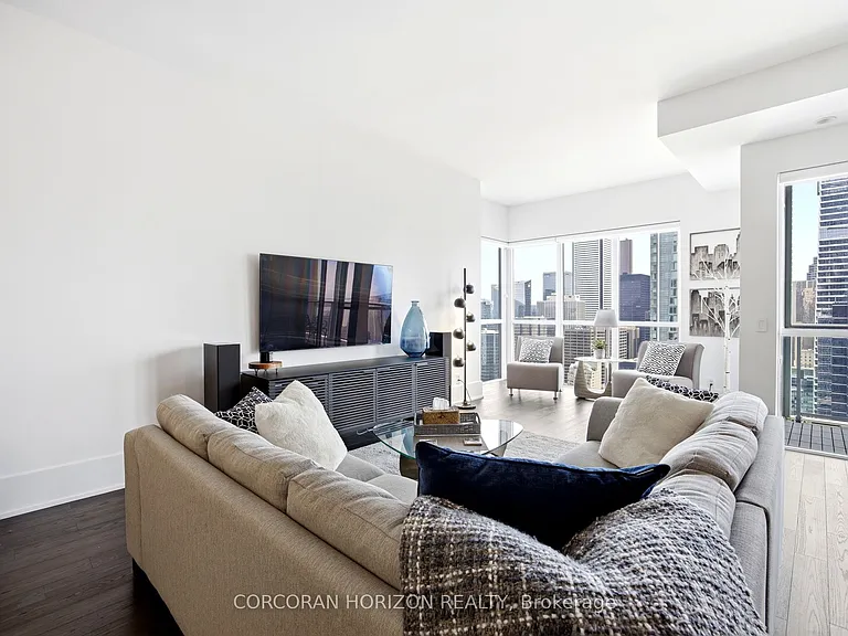 300 Front St W #4403 — Photo 7