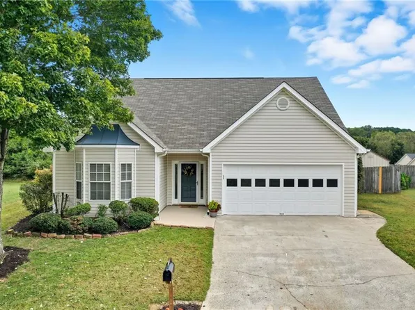 515 Charles Dr, Canton, GA 30115