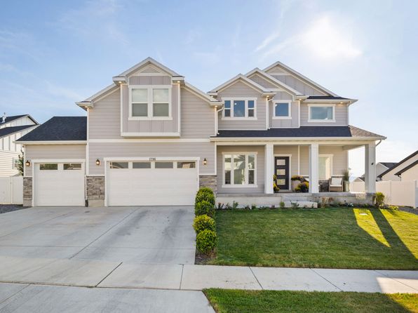 1796 E Wagon Wheel Dr