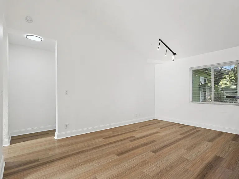 Design Place Miami — Photo 30