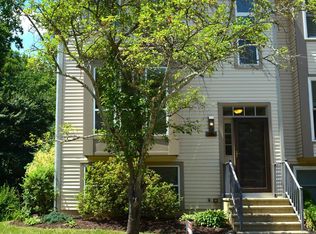 8018 Branch Wood Ct, Ellicott City, MD 21043