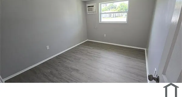 5423 Pasadena Dr — Photo 8