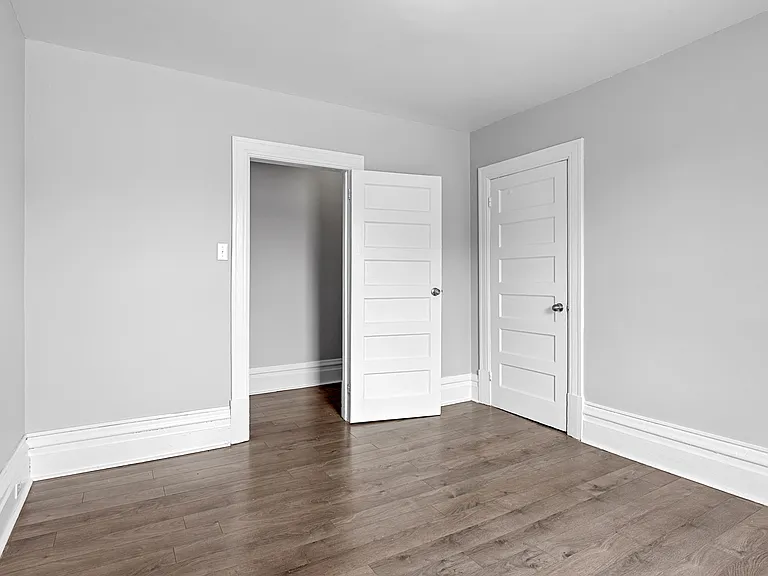 46 Carlyle Ave — Photo 21