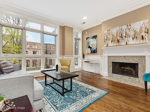 2nd image of 2653 N Mildred Ave #201