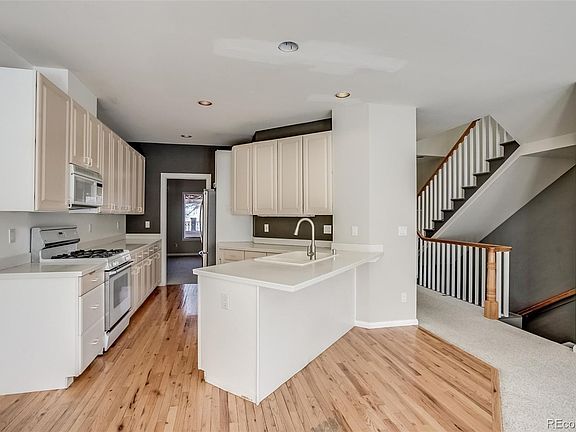 4th image of 391 N Ogden Street