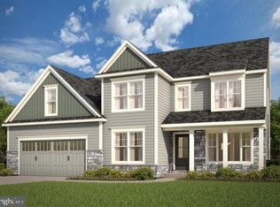 627 Rishel Dr, York, PA 17406