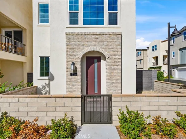 221 Heartland Way Rancho, Mission Viejo, CA 92694
