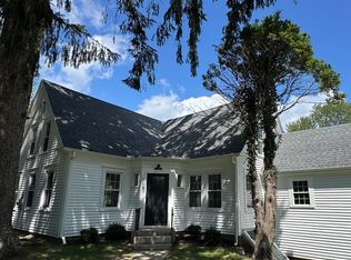 159 County St, Lakeville, MA 02347