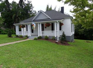 723 Tucker St, Burlington, NC 27215