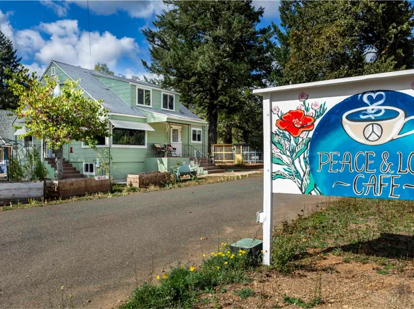 18248 Redwood Hwy, Selma, OR 97538