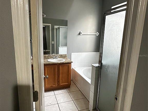 3rd image of 403 Thicket Crest Rd