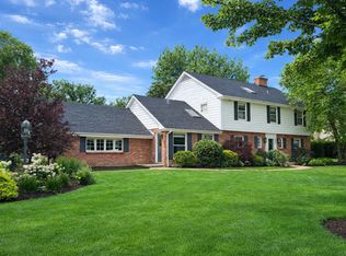 1831 Farm Rd, Lake Forest, IL 60045