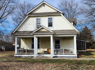 511 E Magnolia St, Cherokee, KS 66724